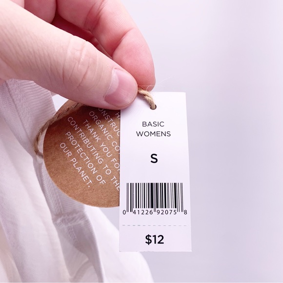 NEW Dip Women’s Basic Short Sleeve Fruit Graphic T-Shirt Size Small - Picture 10 of 10